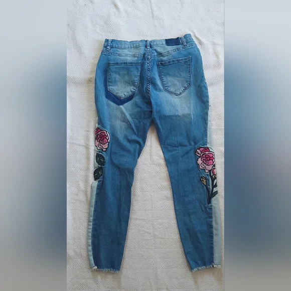William Rast Denim Pink Floral Jeans - Picture 4 of 6